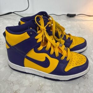 Nike Kids High-Top Sneakers - Lakers Purple and Yellow